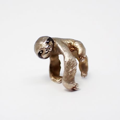 ミユビナマケモノ幼獣イヤーカフ(brown)