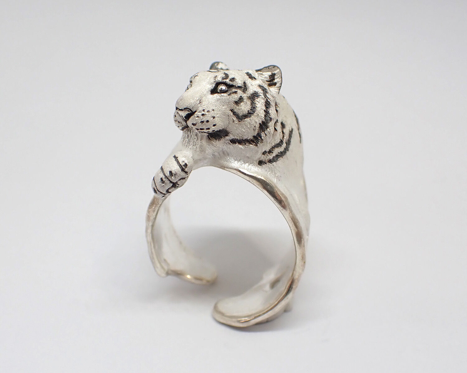 前足舐めトラリング(white) | EmiriA online shop