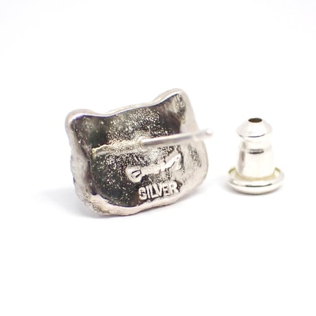 マヌルネコ正面顔ピアス(white)