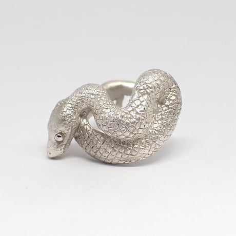 巻き付くボールパイソンイヤーカフ(white)