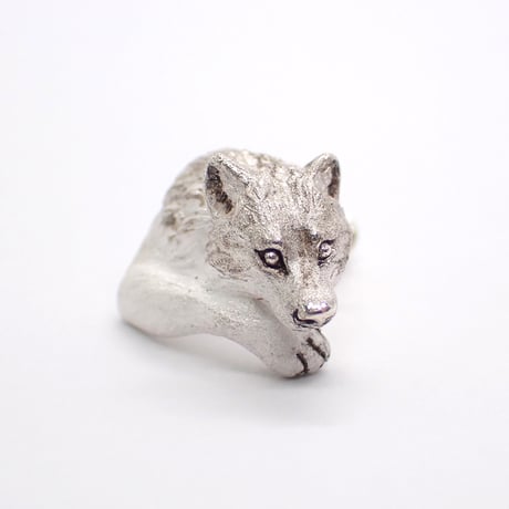 オオカミと前足ピアス(gray)