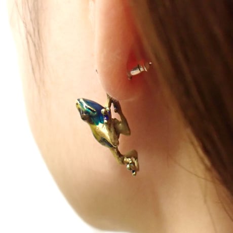 アイゾメヤドクガエルピアス