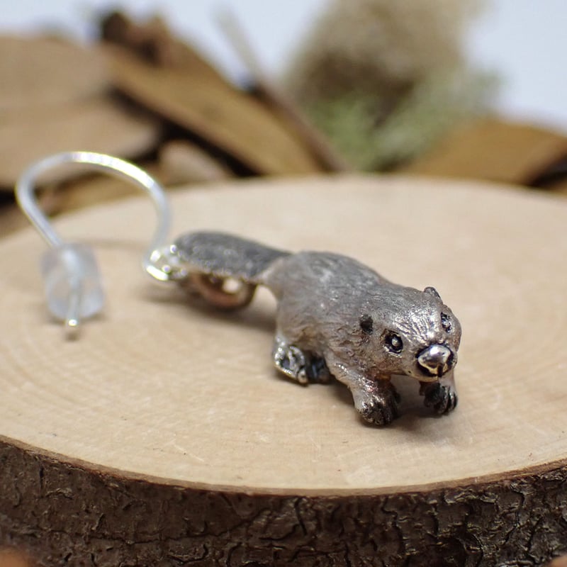 ケイタマルヤマ ピアス フクロウ　ミミズク　月　星　パール　個性的 大きめ ケイタマルヤマ ピアス フクロウ ミミズク 月 星 パール 個性的