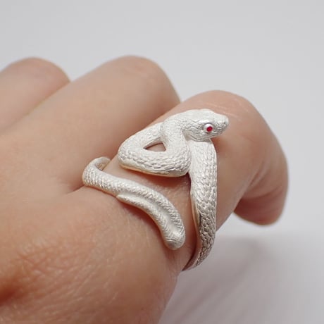 にょろっとコーンスネークリング(white)