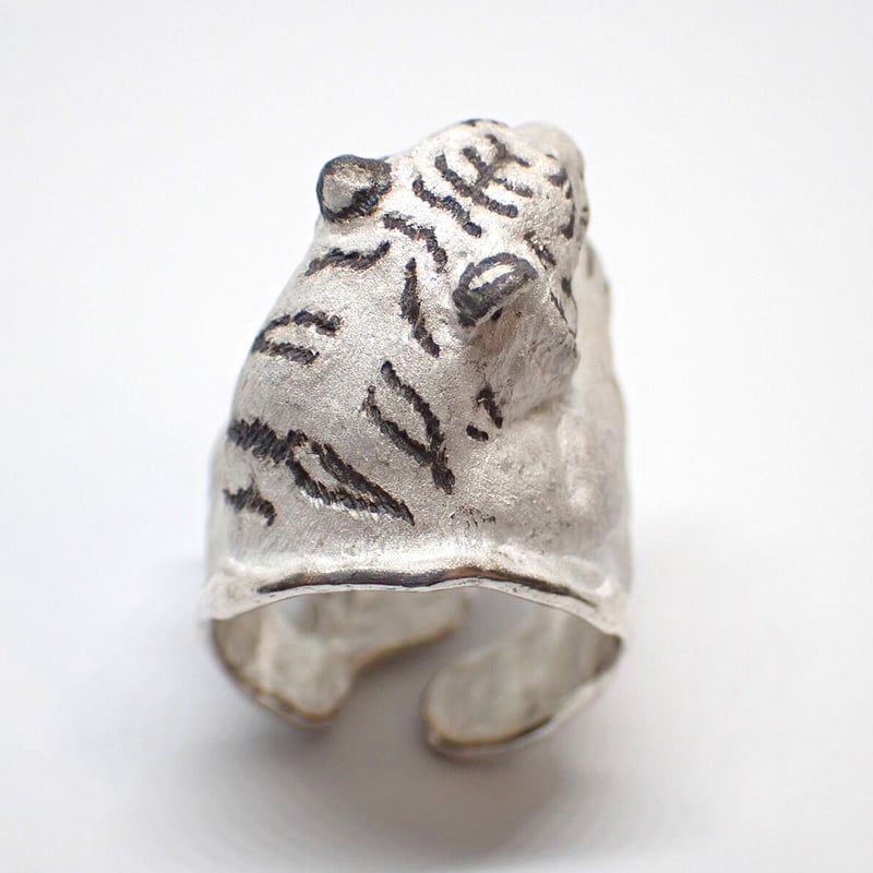 前足舐めトラリング(white) | EmiriA online shop 前足舐めトラリング(white) | EmiriA online shop