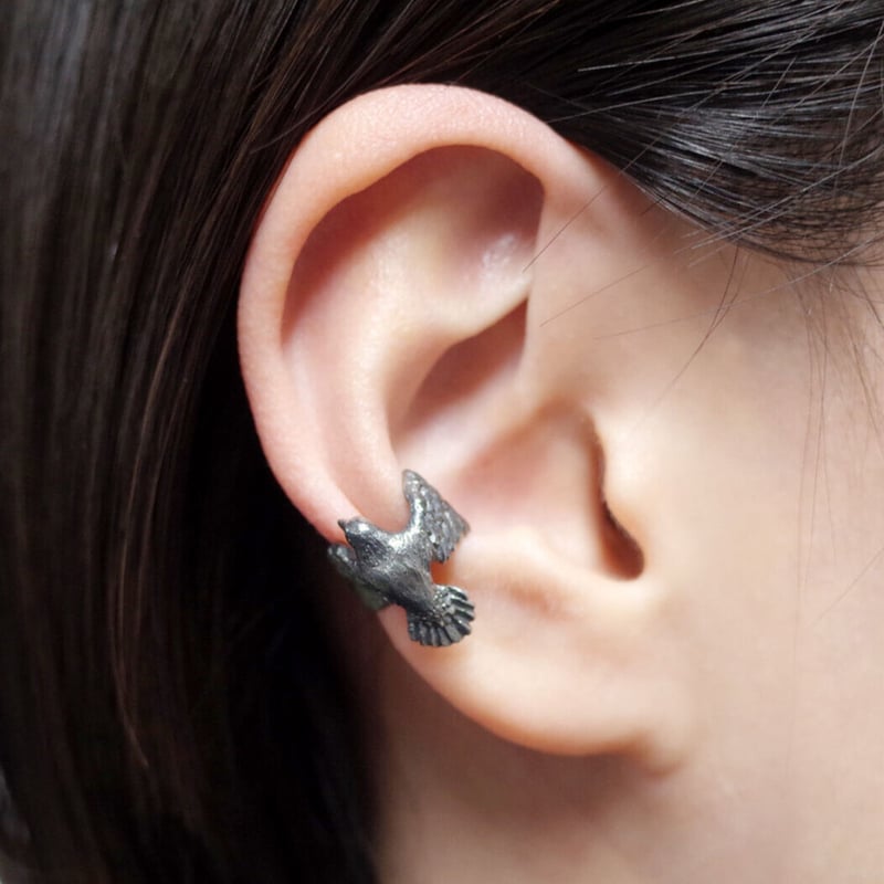 ツンデレカラスのイヤーカフ | EmiriA online shop