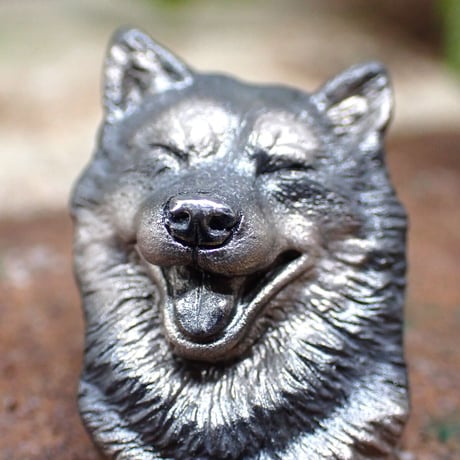 笑顔の柴犬ブローチ(black)