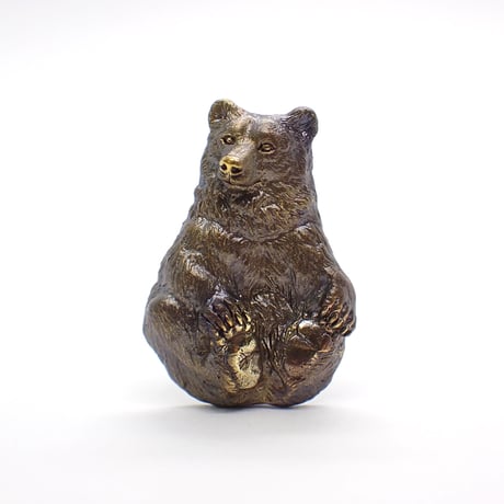 ヒグマ足見せブローチ