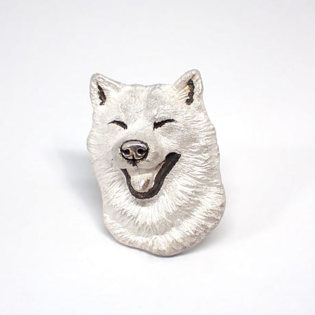 笑顔の柴犬ブローチ(white)