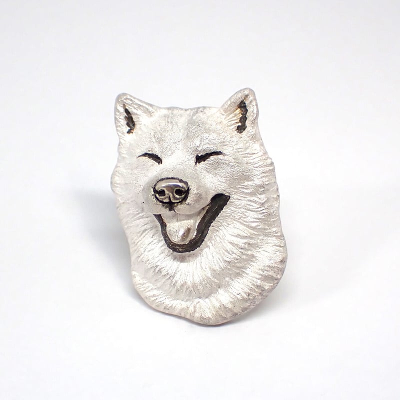笑顔の柴犬ブローチ(white) | EmiriA online shop