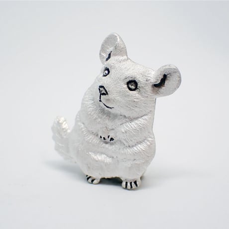 チンチラきょとんブローチ (white)