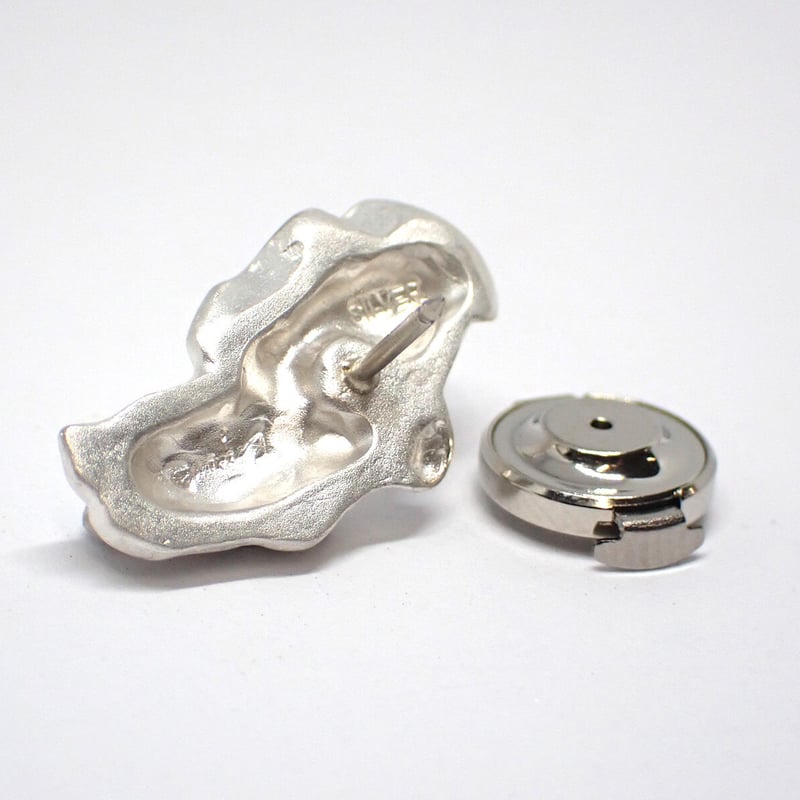 コブシメブローチ(silver matte) | EmiriA online shop