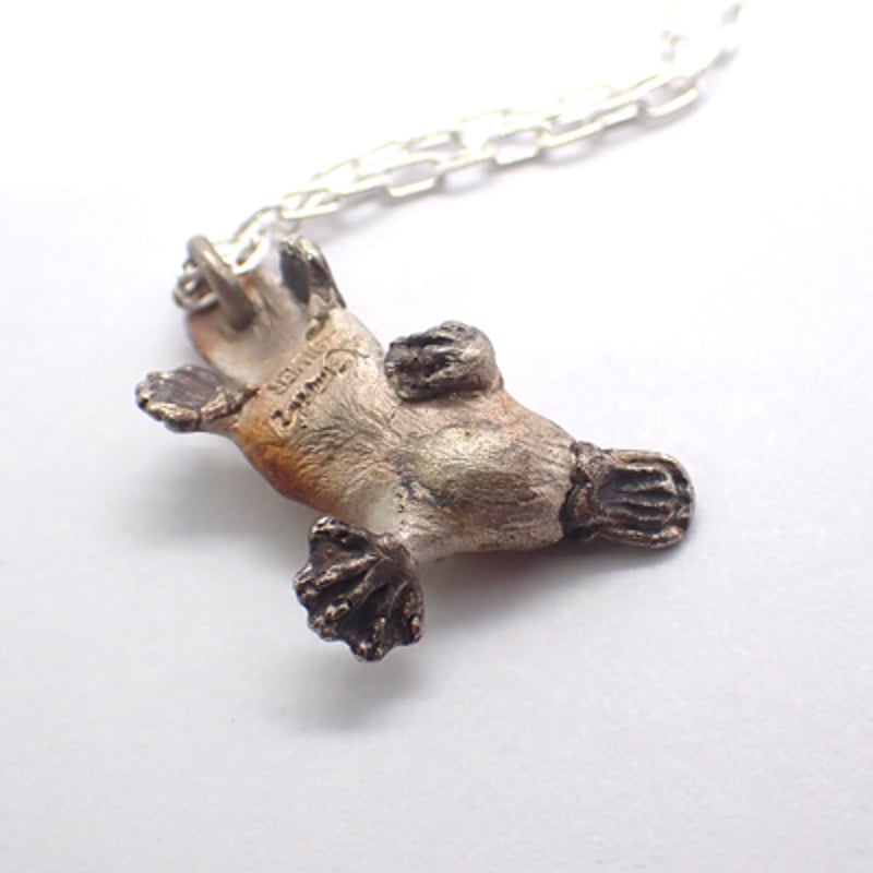 潜るカモノハシネックレス(brown) | EmiriA online shop