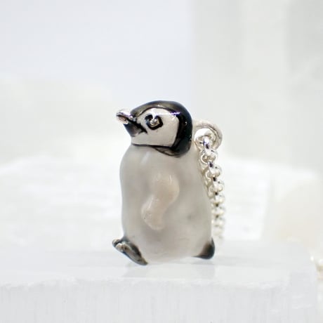 皇帝ペンギンヒナ一歩を踏み出す勇気ネックレス