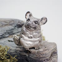 チンチラきょとんブローチ (gray)