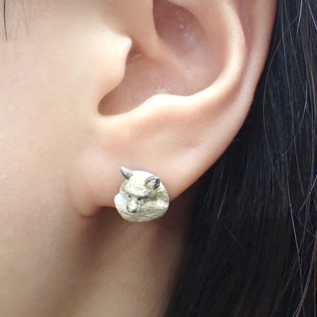 キツネ尻尾ピアス（赤狐）