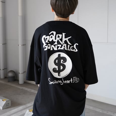 【MARK GONZALES ARTWORK COLLECTION】"$" バックプリントTシャツ /ブラック