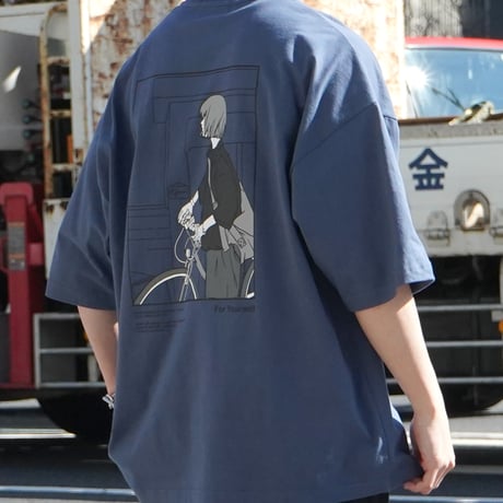 バイシクルガール イラストバックプリント ビッグシルエット半袖Tシャツ /ブルー