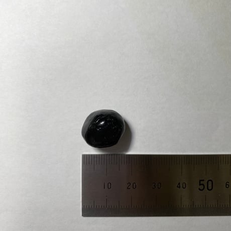 11）タキオン化チンターマニストーン37g にぎり石