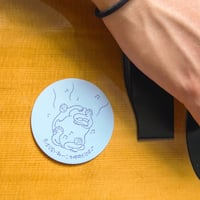 【サウナの梅湯】水平線コラボステッカー(ライトブルー)