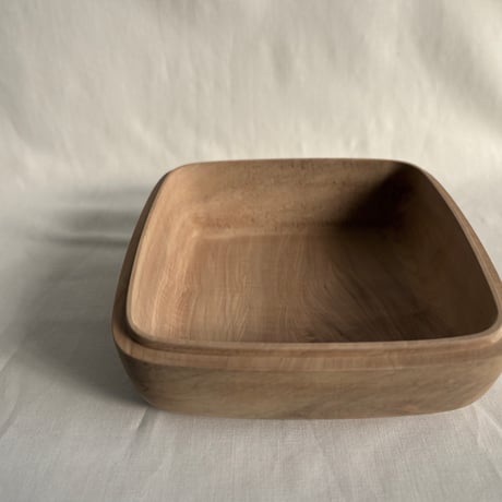 刳り貫きの蓋物