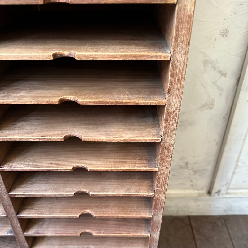 味のあるカルテ棚 | maruse