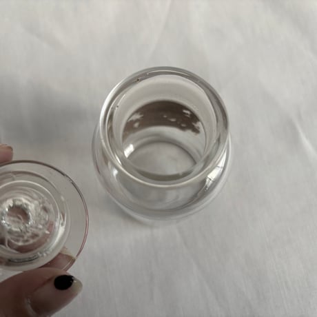 古びたラベルの薬瓶