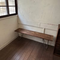 鉄脚のベンチ