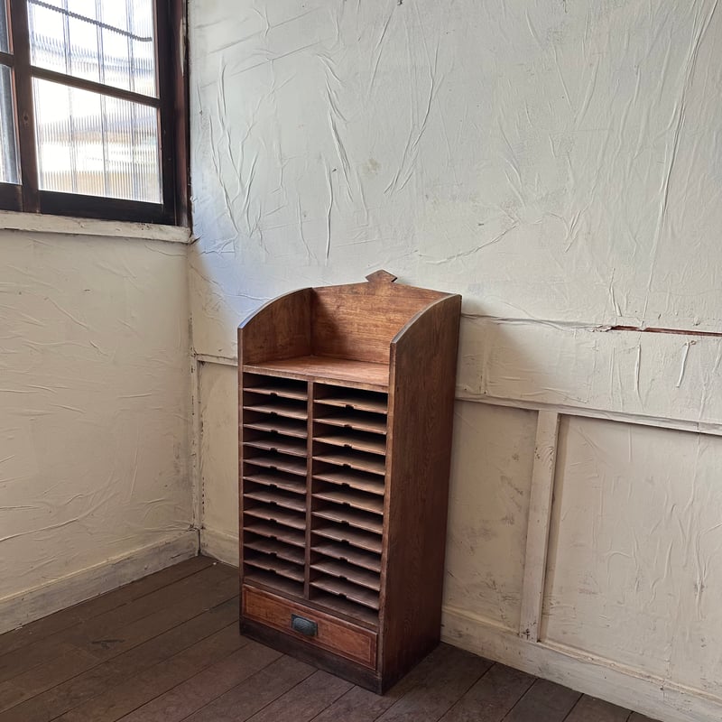 味のあるカルテ棚 | maruse