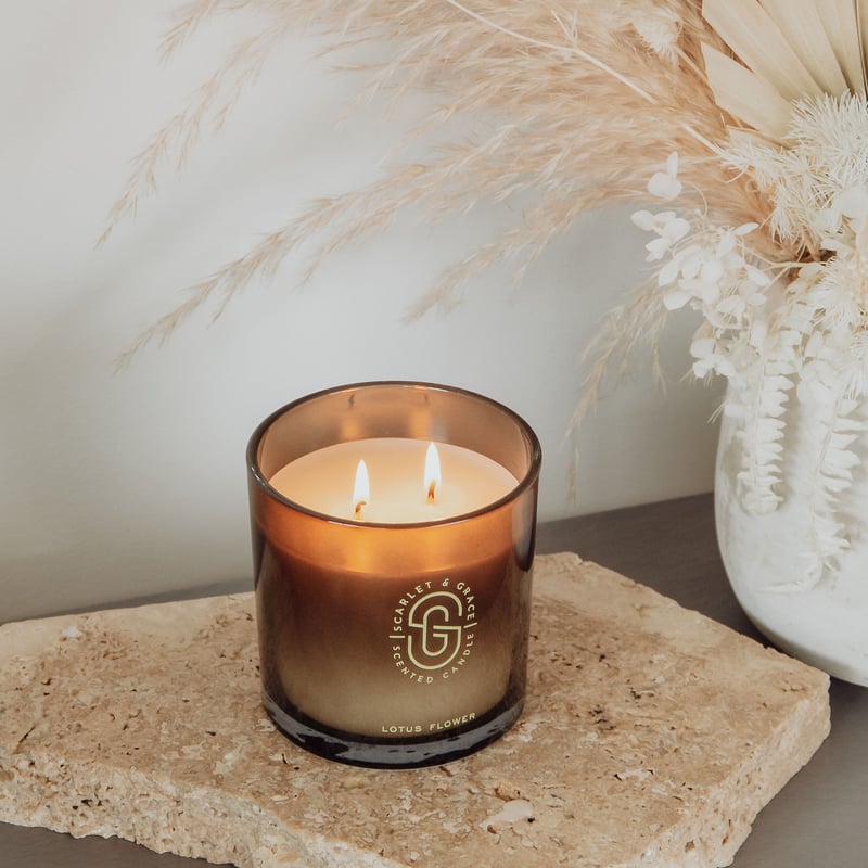 新品　CREED VANISIA バニラキャンドル ギフトボックス入り 新品 CREED VANISIA バニラキャンドル ギフトボックス入り