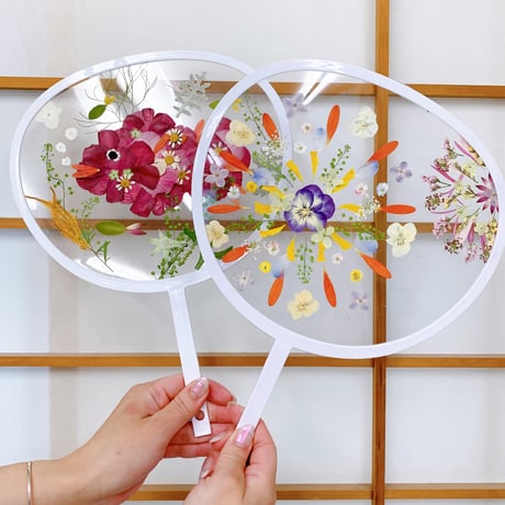 押し花のお教室：夏休み限定！クリアうちわ押し花プティレッスン