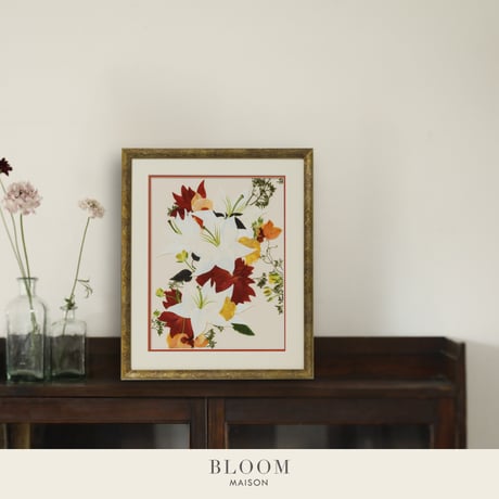 押し花ギフト【REGALOコレクション】ノブレス～華麗なる開花のとき～ カサブランカの押し花アート｜BLOOMART【創業・周年・還暦祝い】 W372×H448×D22（㎜）