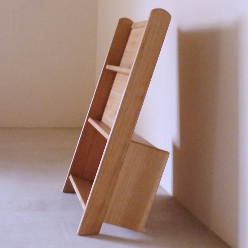 絵本のほんだな「ナラ」 | yamanomae