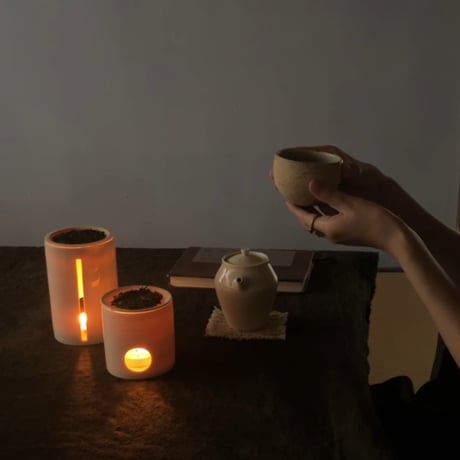 茶香炉　手捻り　木