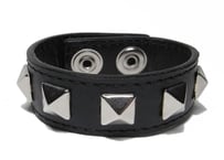 コニカルスタッズリストバンド／黒レザー赤ステッチホックボタン