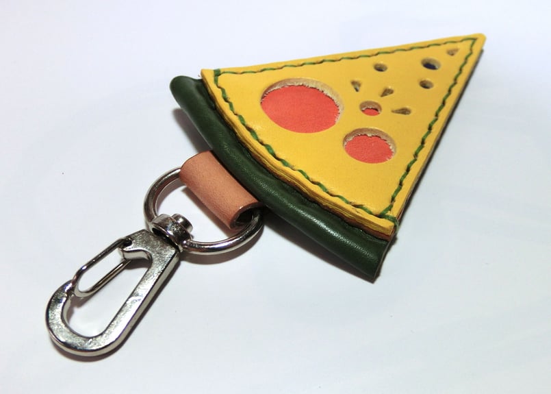 新品 FEILER ピザ ポーチチャーム キーホルダー 激レア！！FEILER ピザ ポーチチャーム キーホルダー FEILER