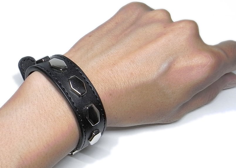 blackmeans レザーリストバンド ブラック - アクセサリー blackmeans レザーリストバンド ブラック - アクセサリー