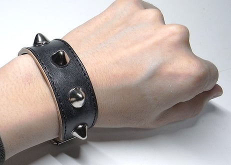 1連ロンドンコーンリストバンド／黒レザー／黒ステッチ