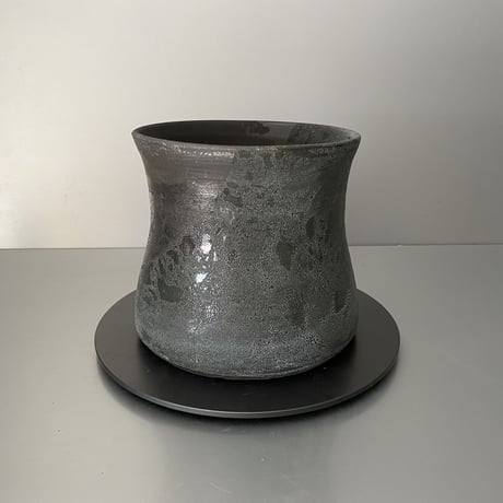 【 Ibushi Gin / yami - tsuki pot M 】煙突型 燻し銀 5号 ~ 闇月 ~ 笠間焼 No. 70