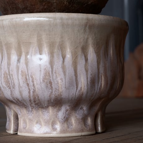 グラキリス φ9cm - 象牙宮-［No.11］×  中野明彦 作品【 KIRIKO / ivory  / 3号 】笠間焼 植木鉢