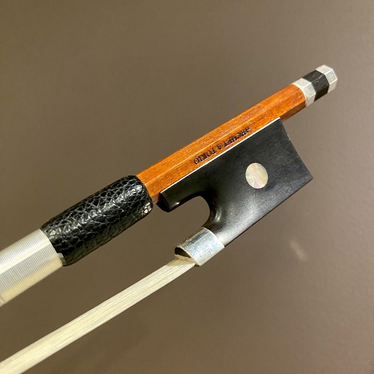 【国産上質弓1/4】 Archet アルシェ PE1005 バイオリン弓 バイオリン弓】 アルシェPE1005 S/E | 国際楽器社 オンライン
