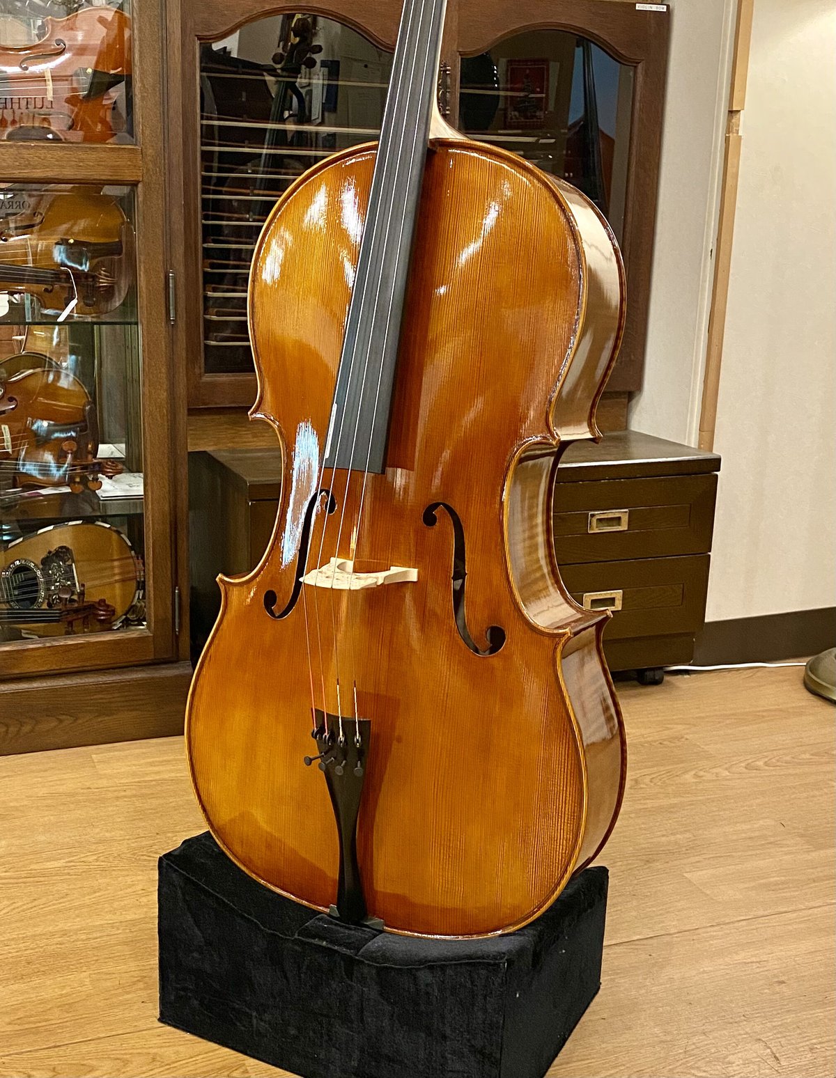 弦新品》ヴァイオリン SUZUKI No.300 4/4（ラーセン チェロ弦 A,D線 