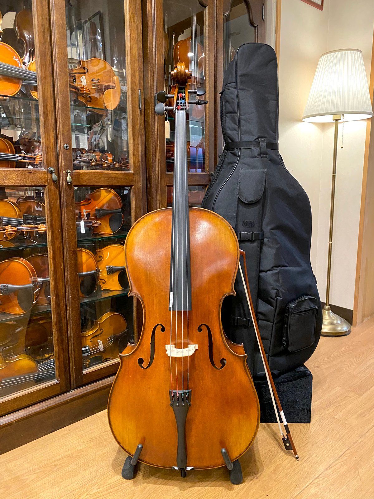 チェロ　セットNicolo Santi NSC 190 4/4サイズ Nicolo Santi 【チェロセット】中国製/NSC190/S1 4/4 ニコロ