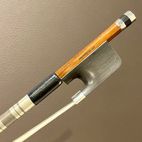 チェロ弓】J.P.BERNARD J.P.ベルナール・ニッケルN/E STAB0876 チェロ弓】J.P.BERNARD J.P.ベルナール・ニッケルN/E STAB0876