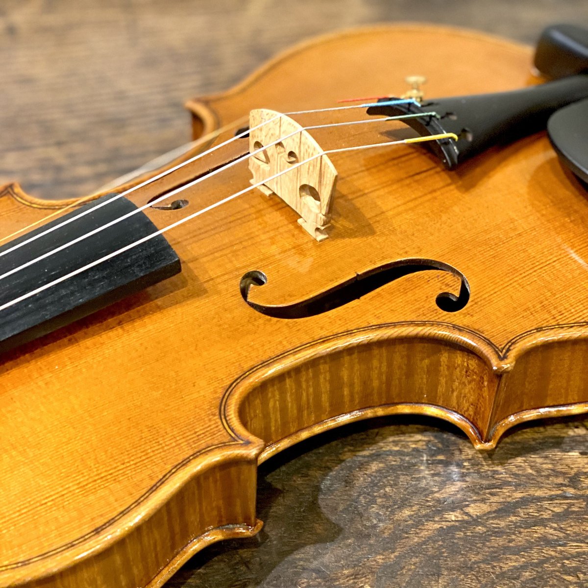ドイツ製バイオリン 4/4 RUDOLF DOERNER 未使用弓 メンテ済み ドイツ製バイオリン 4/4 RUDOLF DOERNER 未使用弓 メンテ済み