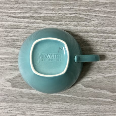 Midwinter Fashion Shape Quite Contrary Cup & Saucer 01