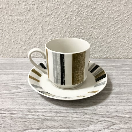 Midwinter Fine Shape Queensberry Demitasse Cup & Saucer 02