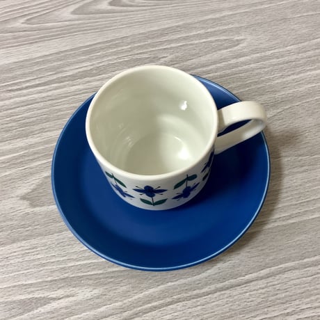 Midwinter Fine Shape Roselle Cup & Saucer 02