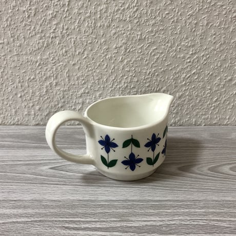 Midwinter Fine Shape Roselle Milk Jug 01