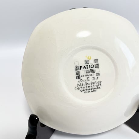Midwinter Fashion Shape Patio Cup & Saucer 02